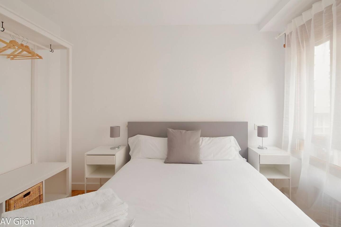 Apartment Av Cervantes 2 Centro Gijon