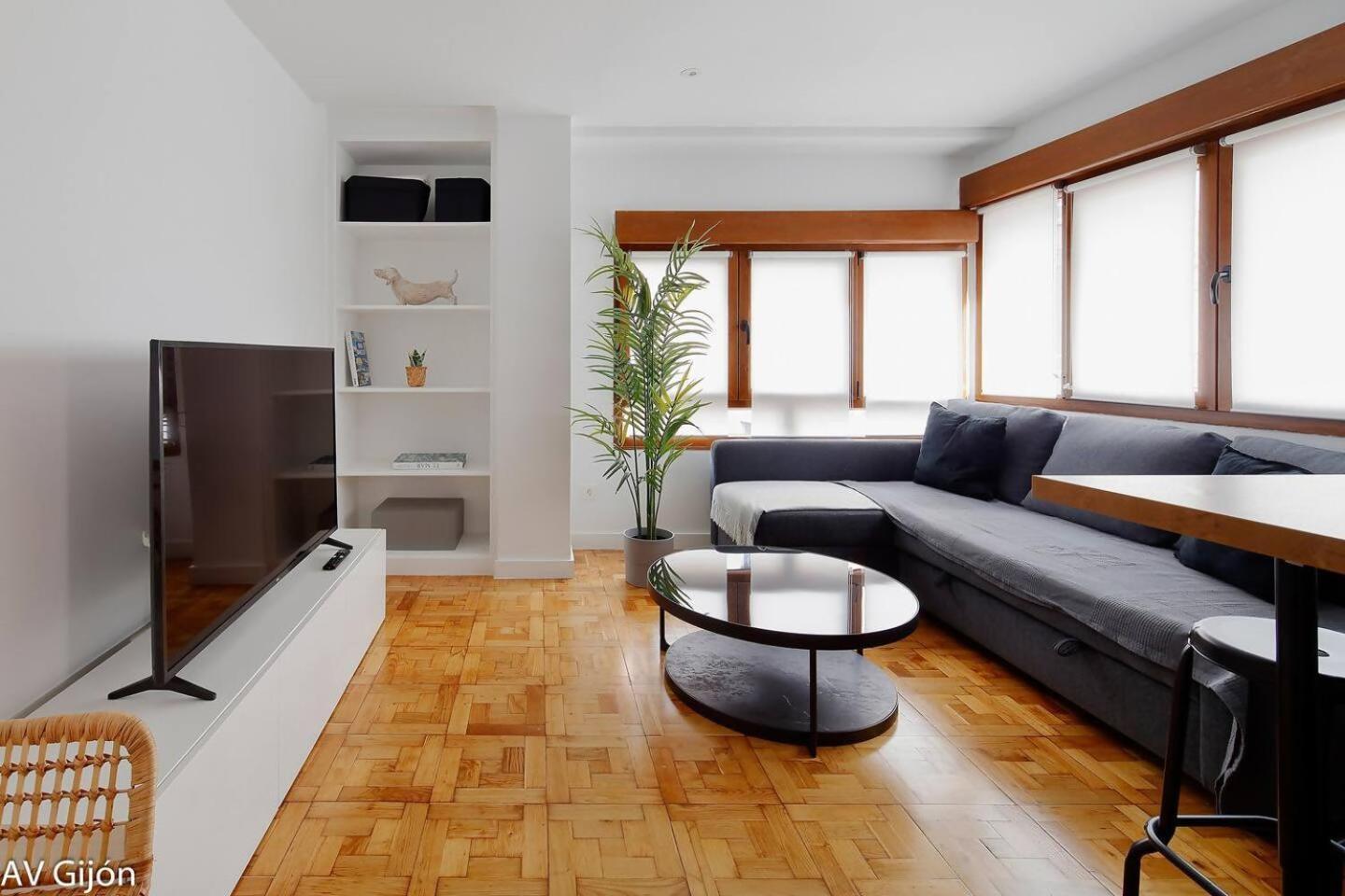 Av Cervantes 2 Centro Apartment